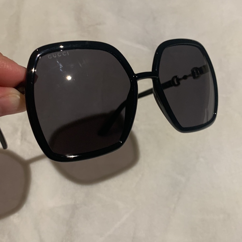 GUCCI, Sunglasses GG0890S, NWOT - Picture 5 of 14